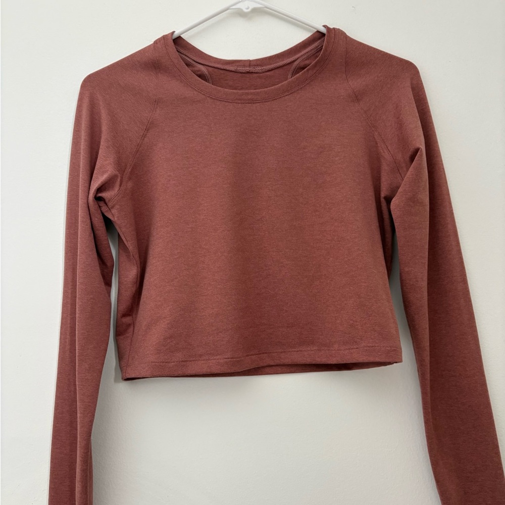 Fleo Foundation Crop NWOT